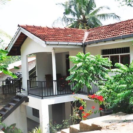 Villa Dineth Унаватуна Экстерьер фото